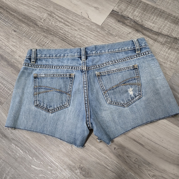 Old Navy Ultra Low Waist Denim Shorts (size 4) - Picture 2 of 12